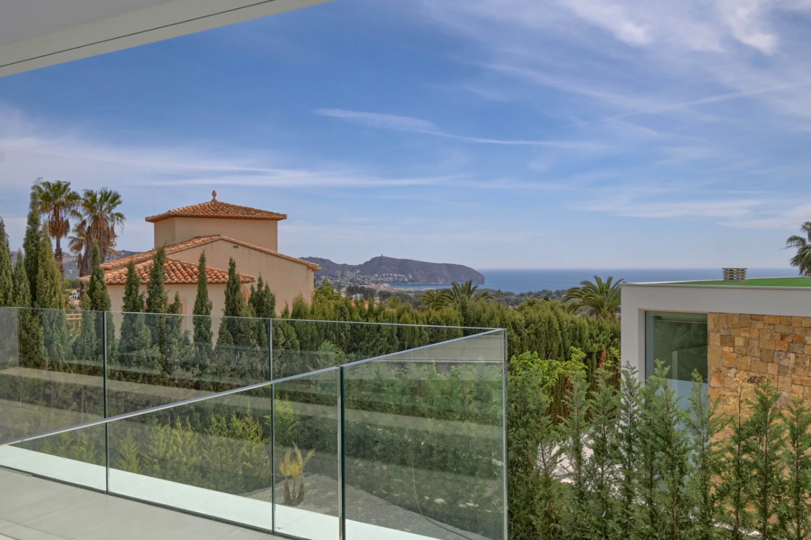 Fantastisk villa med 4 sovrum och 4 badrum i Moraira
