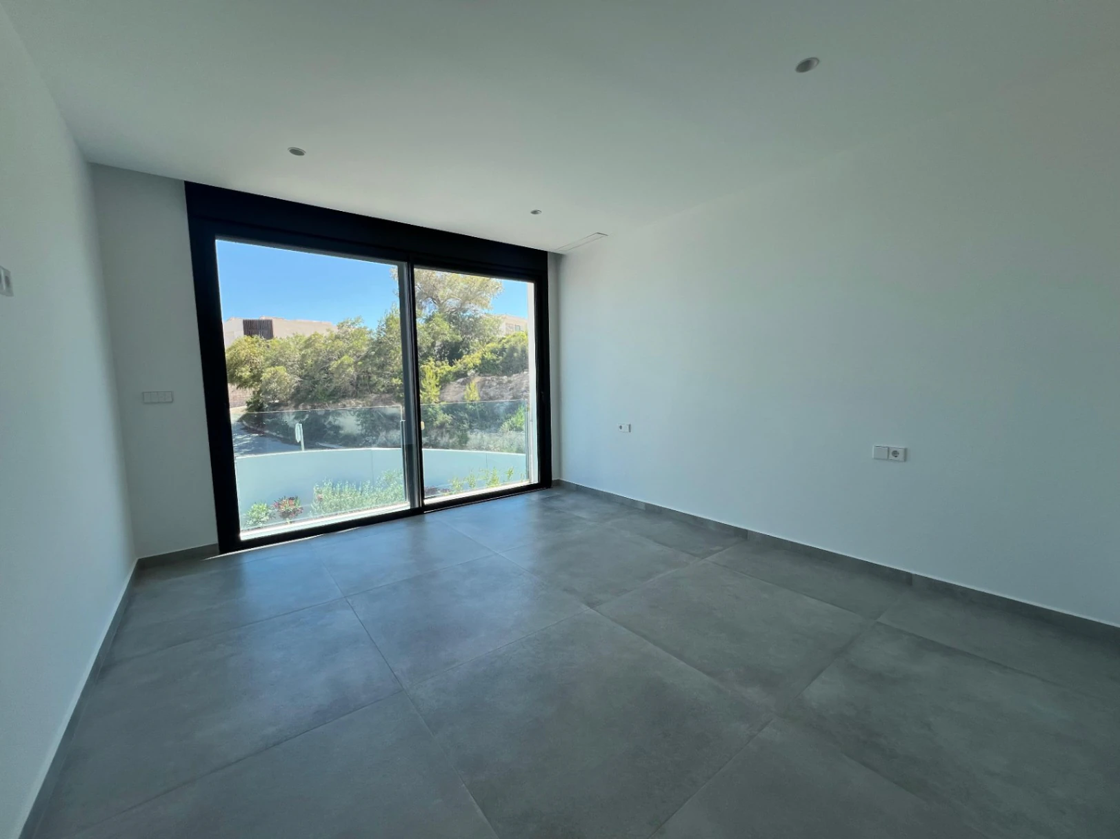Exclusieve moderne villa te koop in Moraira