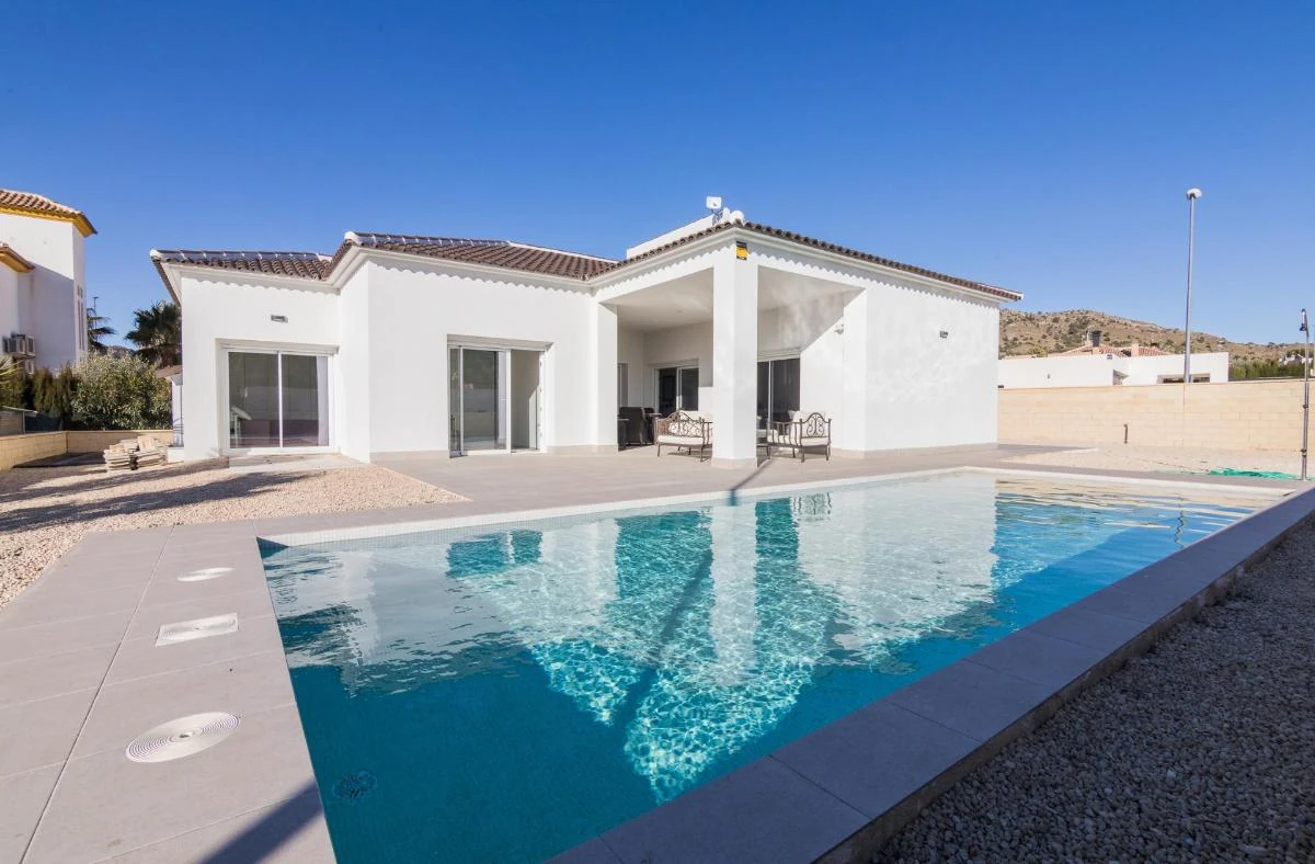 N8299 - Verkoop. Villa in Pinoso