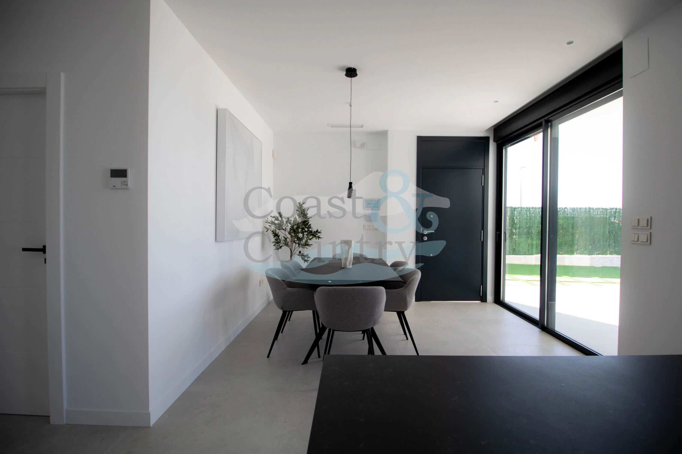 Modern Villa with Pool and Garden in Finestrat