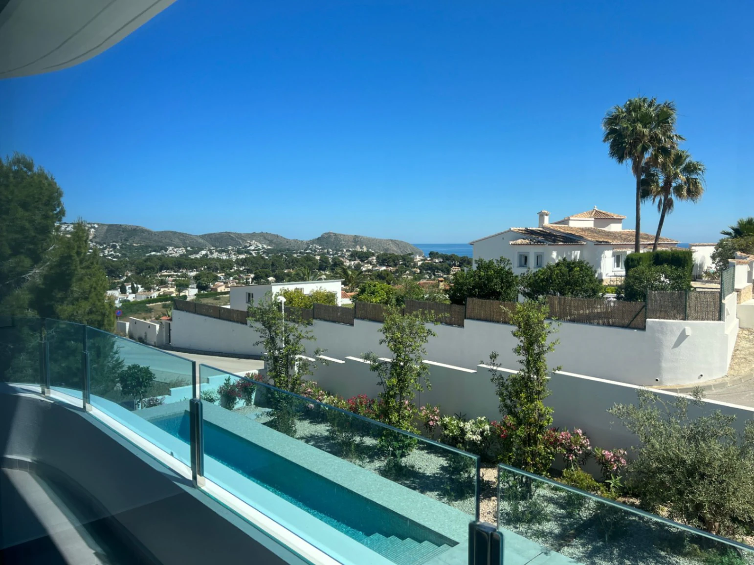 Exclusieve moderne villa te koop in Moraira