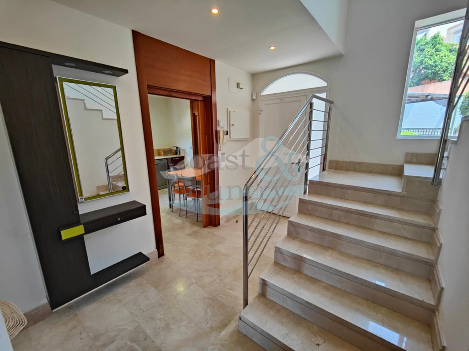 Magnificent modern-style house in Calpe