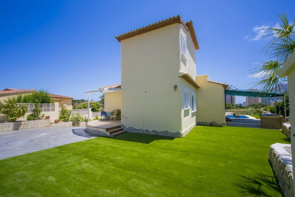 Charming 3-Bedroom Casa with Private Pool in Calpe