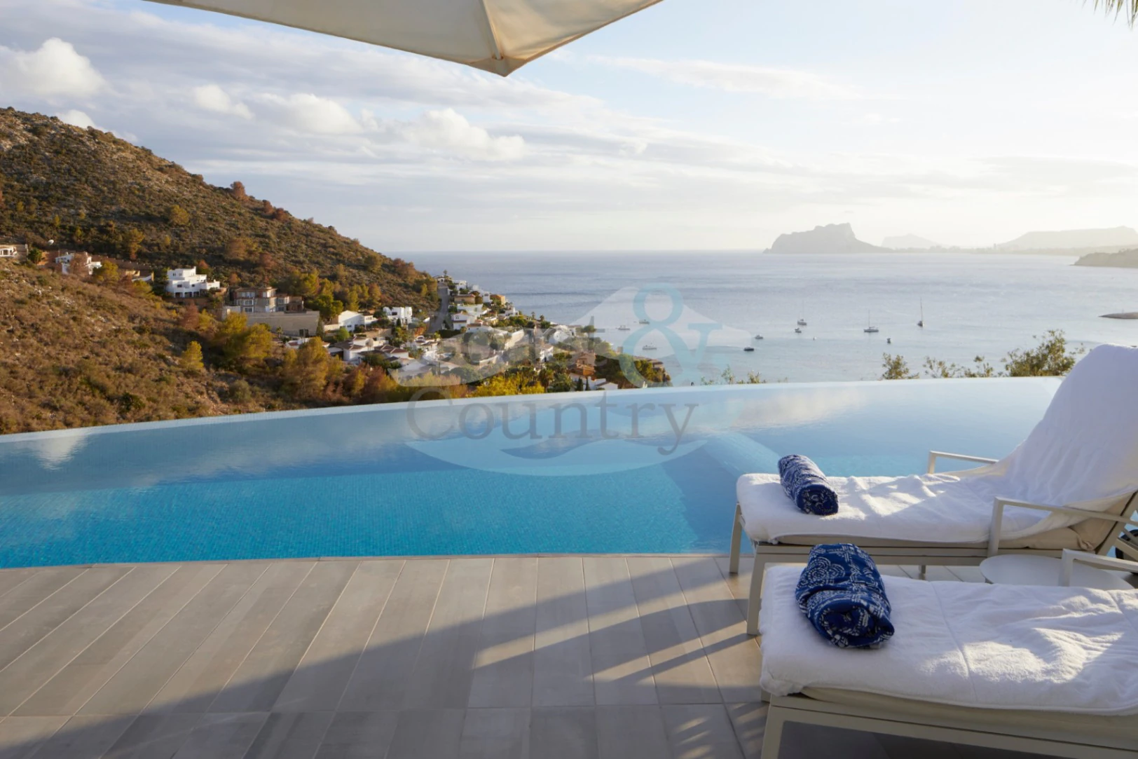 CC1179c - Luxusvilla mit modernem Design in Moraira