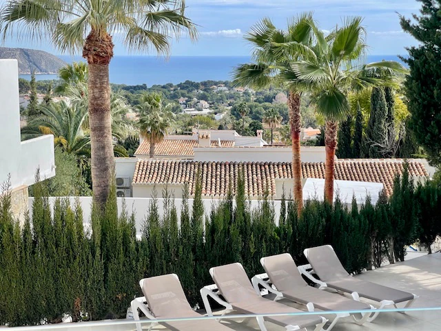 CC1070 - Villa con vistas al mar en venta en Moraira