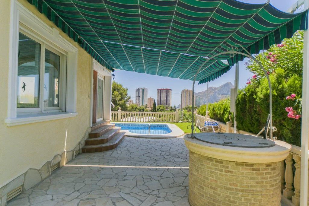 Charming 3-Bedroom Casa with Private Pool in Calpe