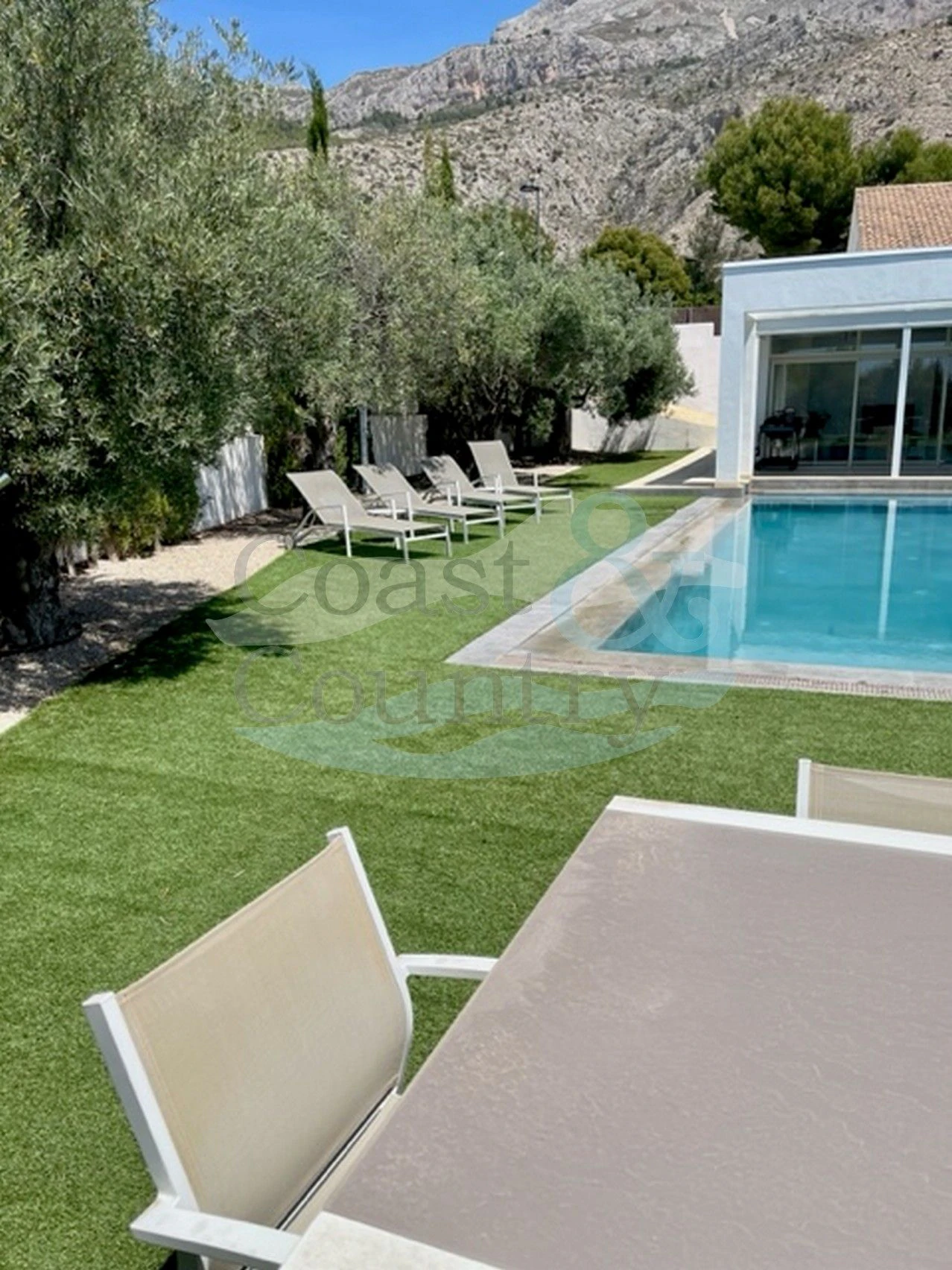 Élégante villa moderne à Altea la Vella vue sur la mer