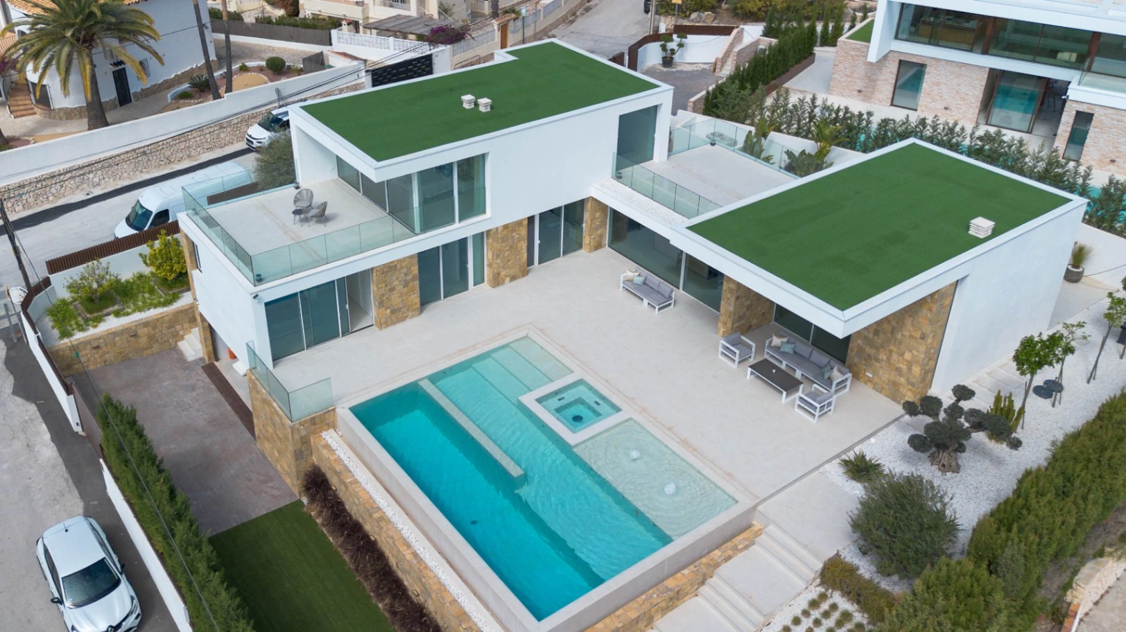 Lyxig modern villa med havsutsikt i Moraira