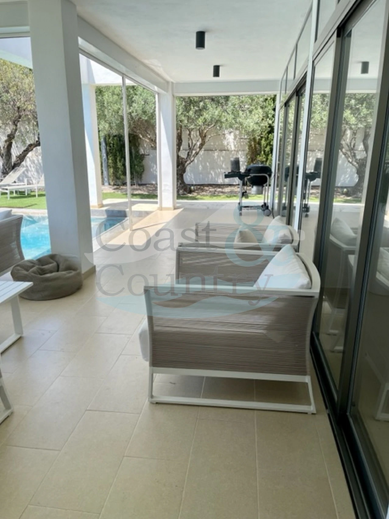 Élégante villa moderne à Altea la Vella vue sur la mer