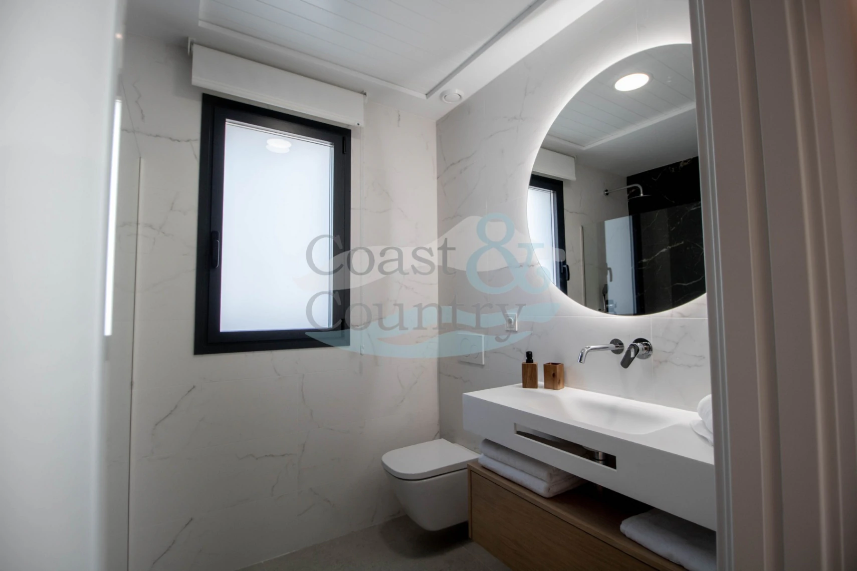 Modern Villa with Pool and Garden in Finestrat