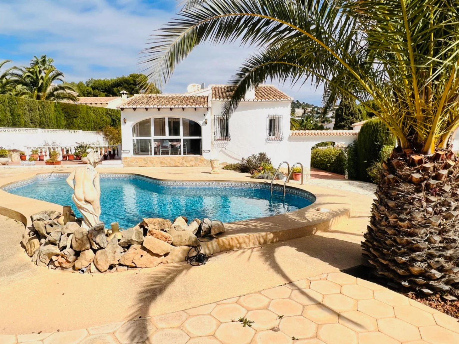 Charmante villa met zwembad te koop - Benissa