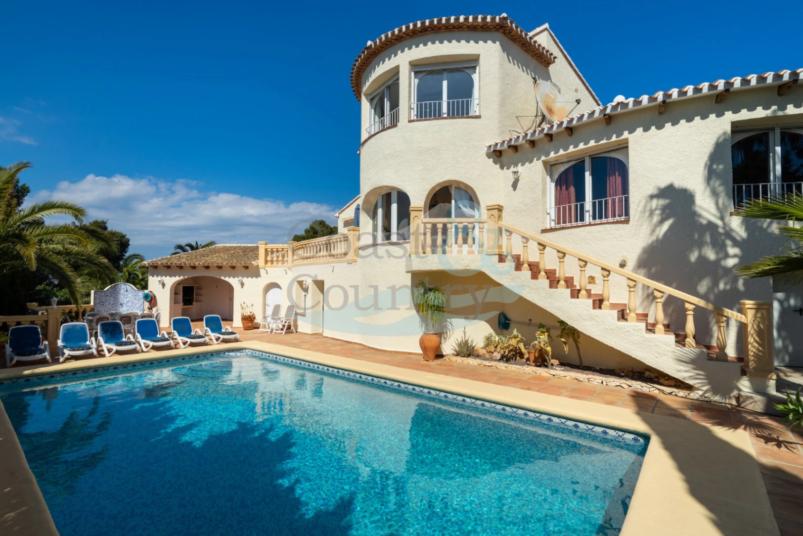 Luxe villa in Balcon al Mar Javea