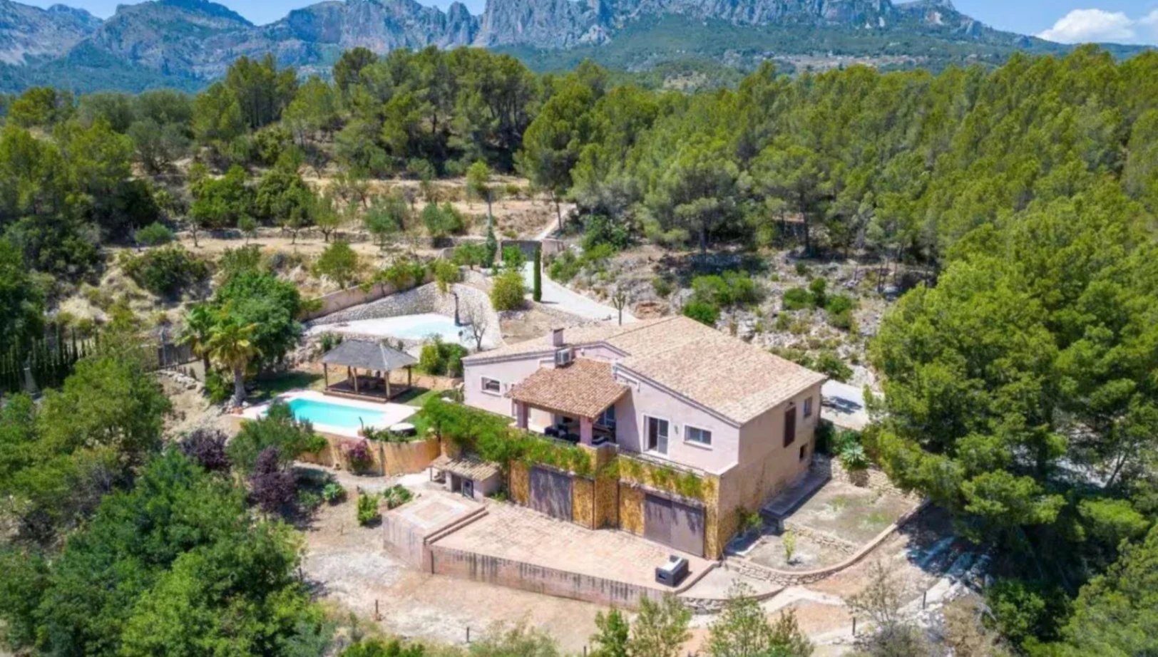 CC1264 - Spectacular Estate or Luxury Villa between the Sea and the Mountains between Guadalest and Callosa d'en Sarrià.