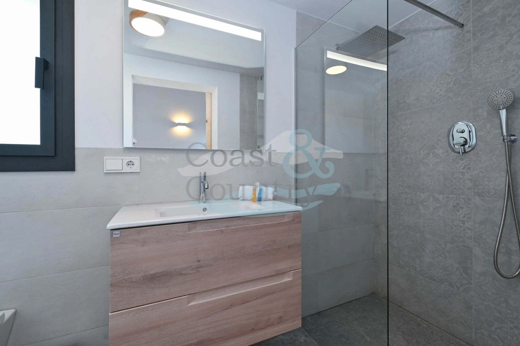 Extraordinaria villa recién renovada Javea