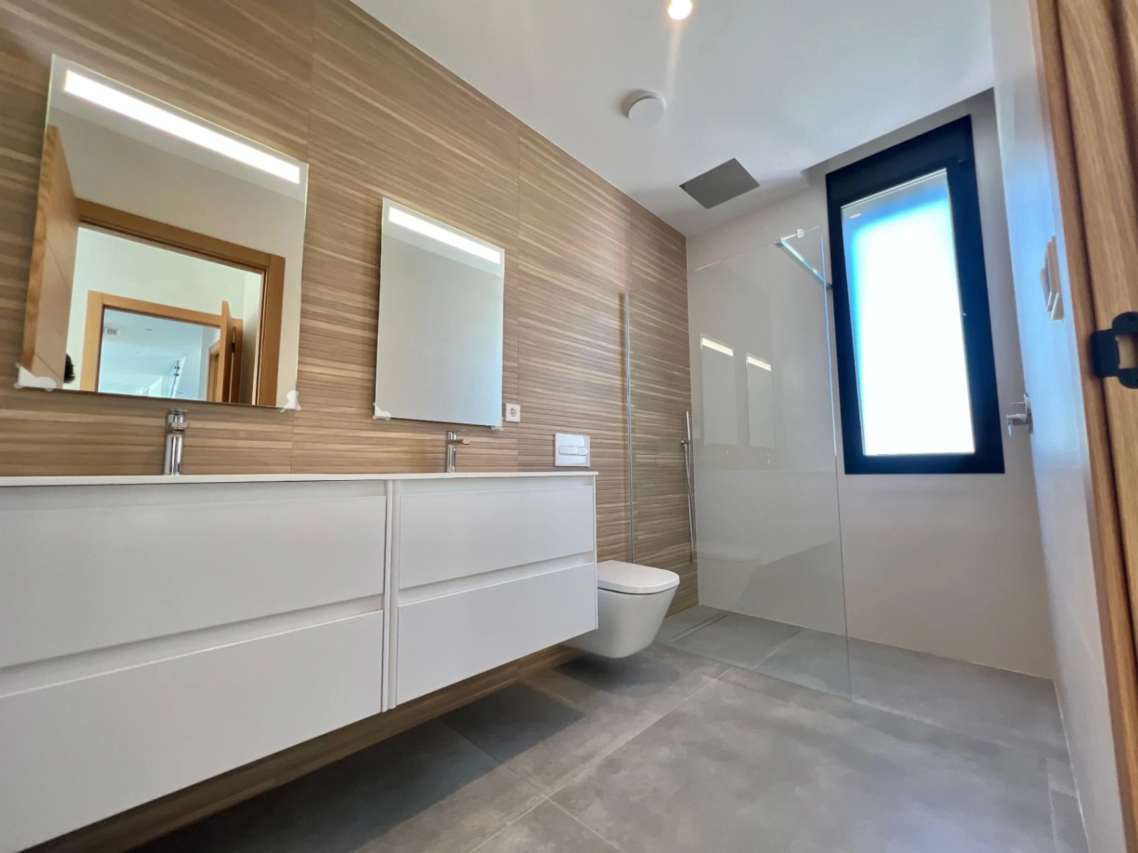 Exclusieve moderne villa te koop in Moraira