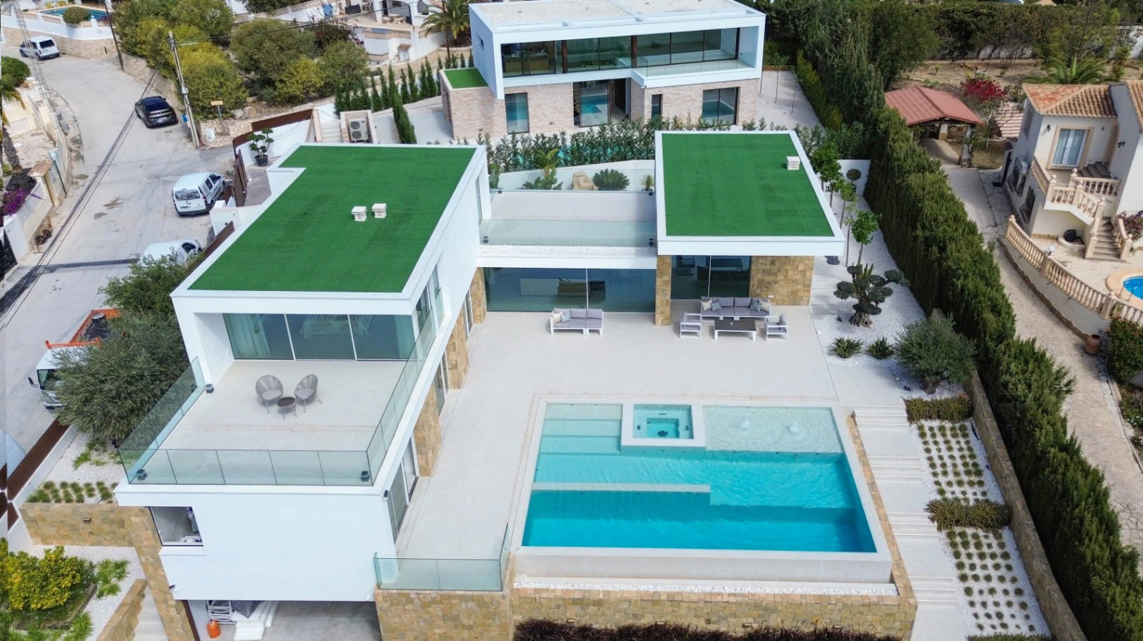 Lyxig modern villa med havsutsikt i Moraira