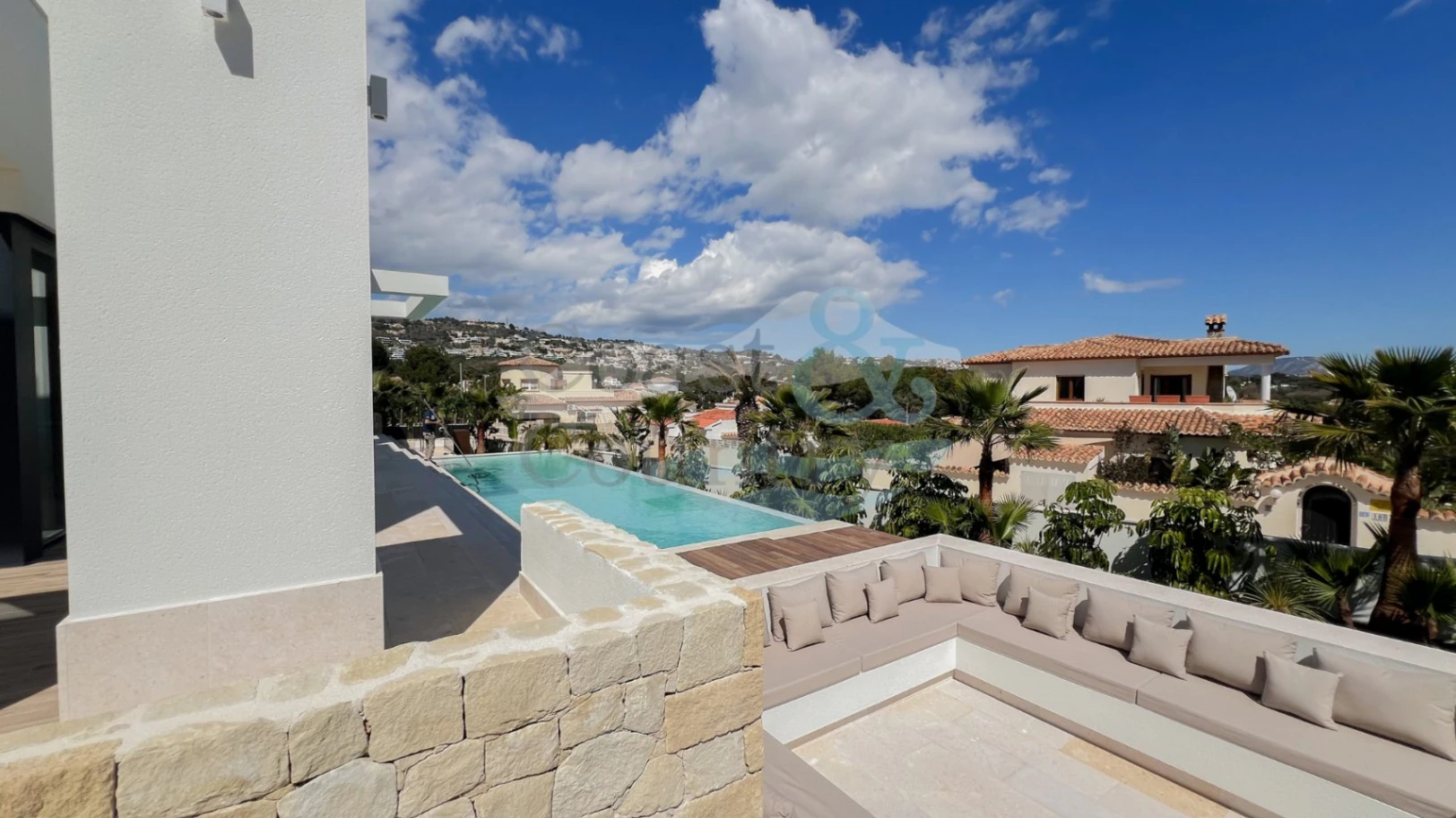Spectacular villa for sale in Calpe.