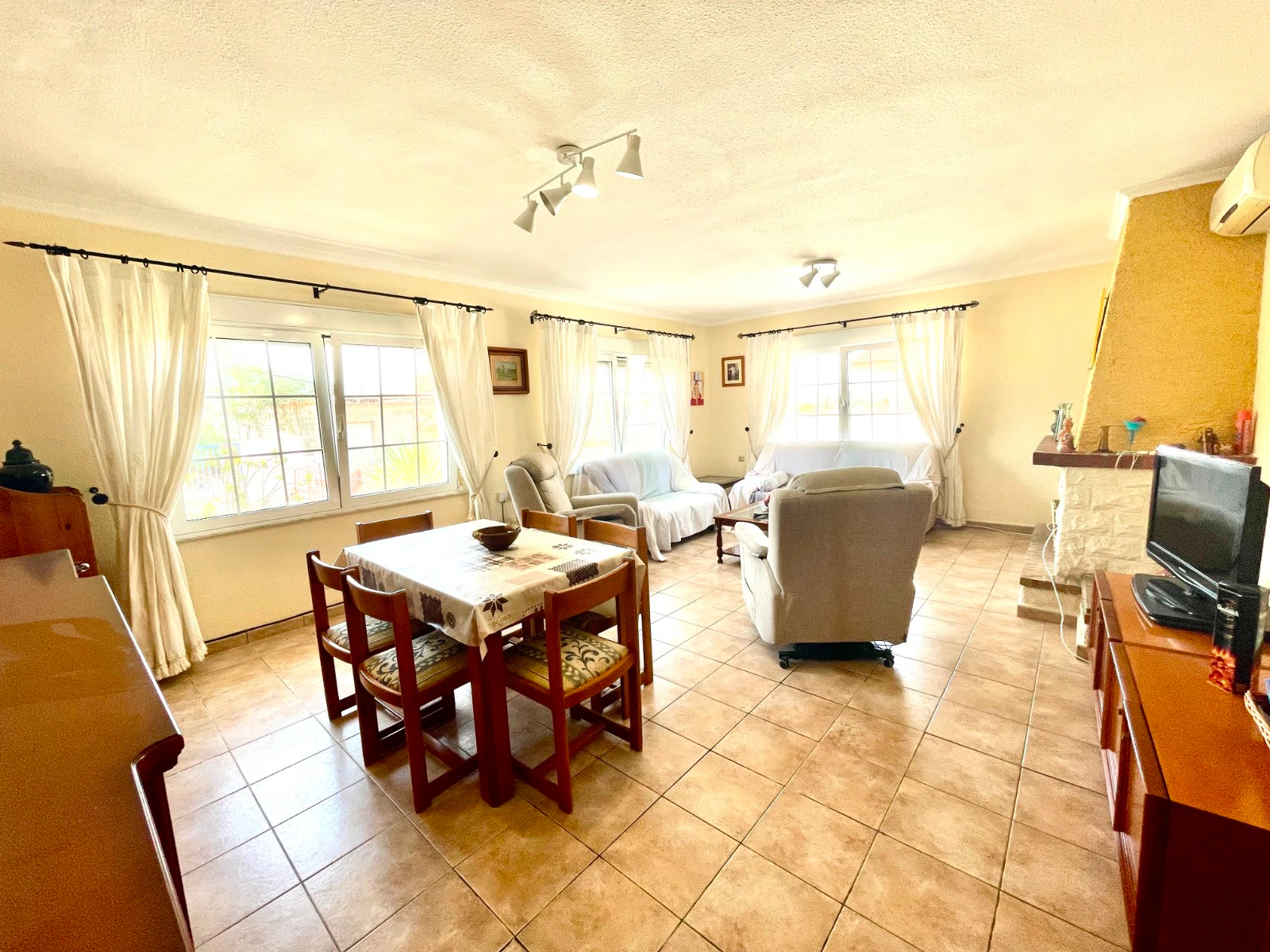 Villa for sale in Benijofar