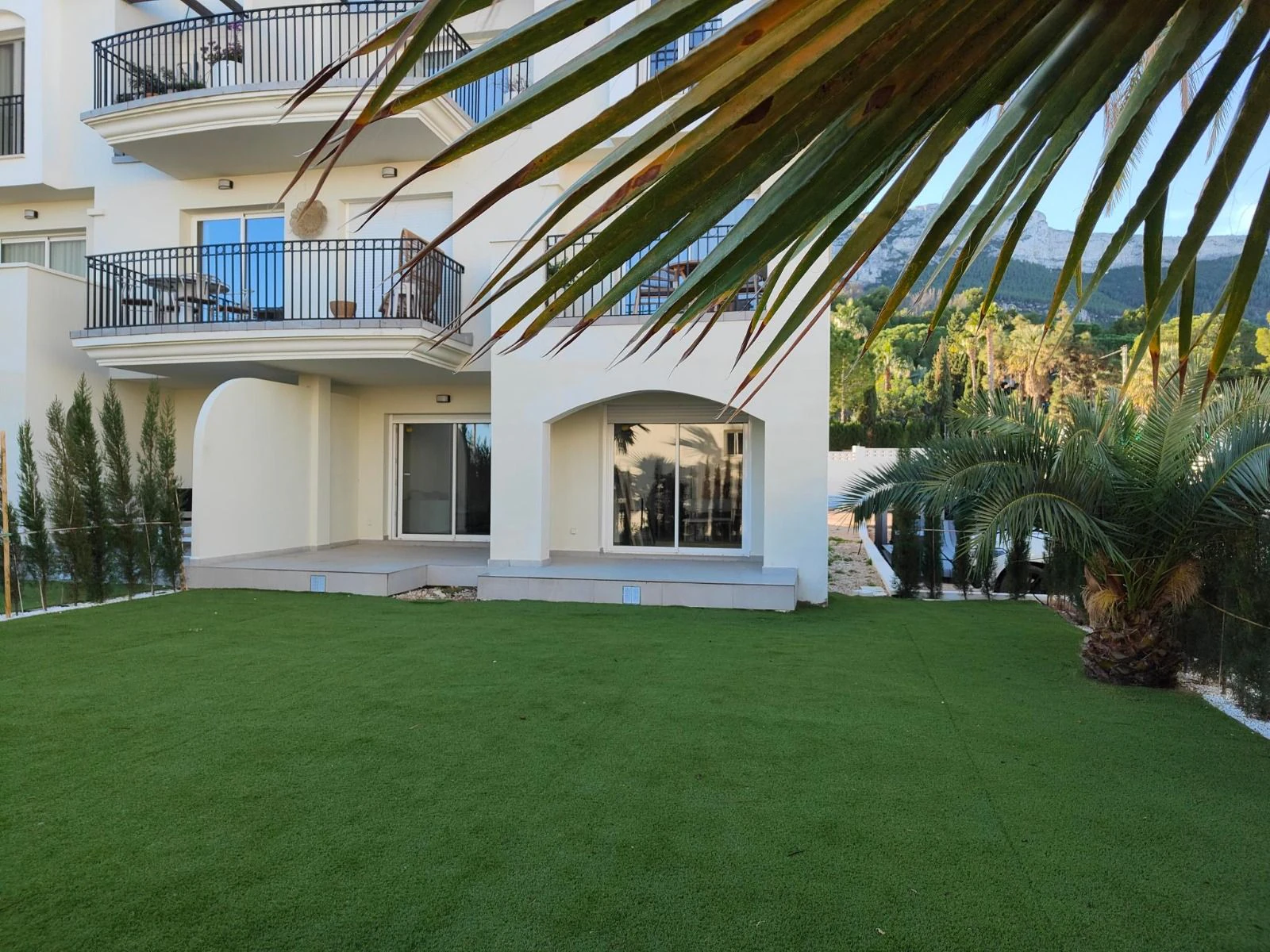 Elegant ground floor flat with private garden Dénia