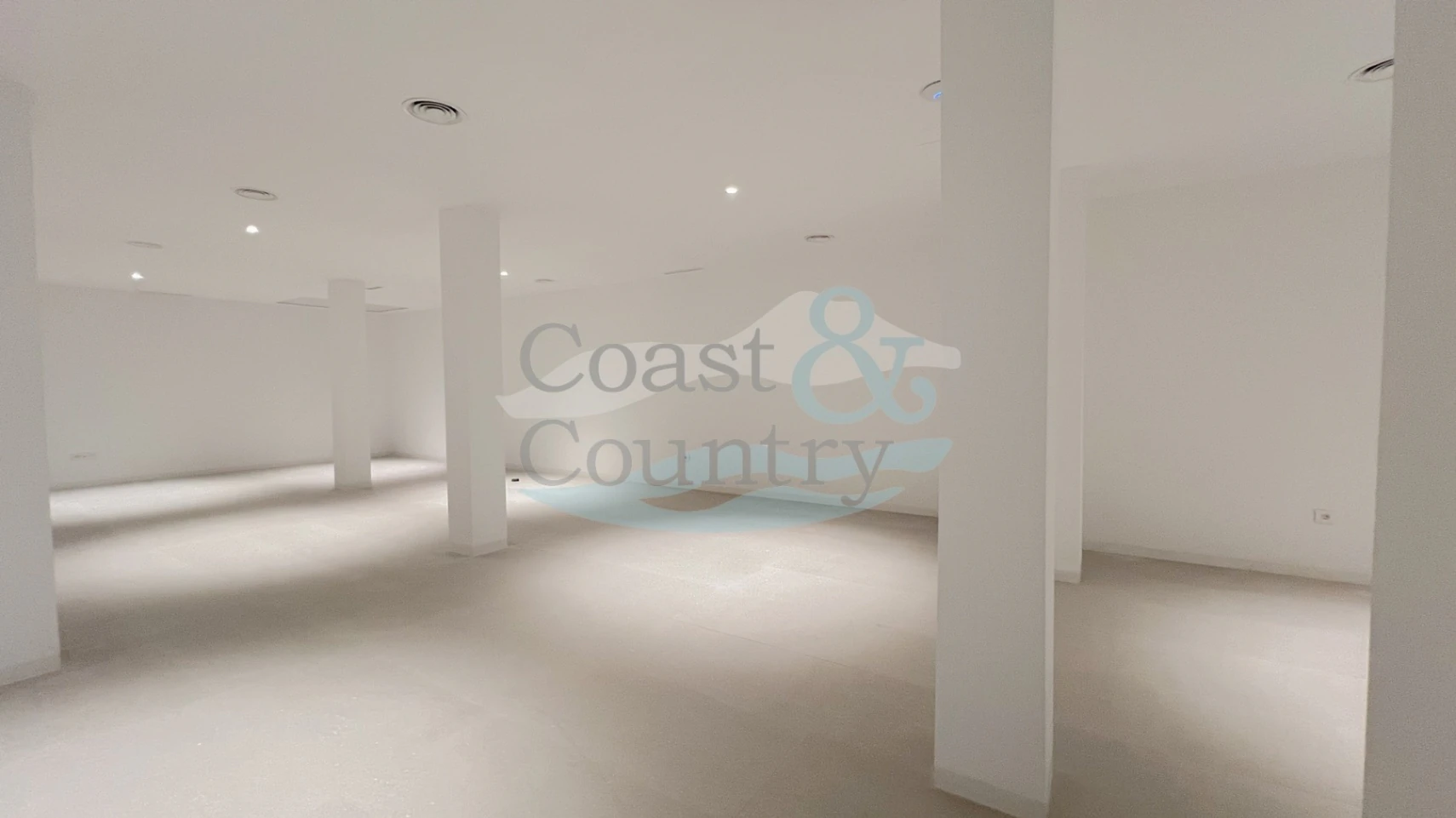 Spectacular villa for sale in Calpe.