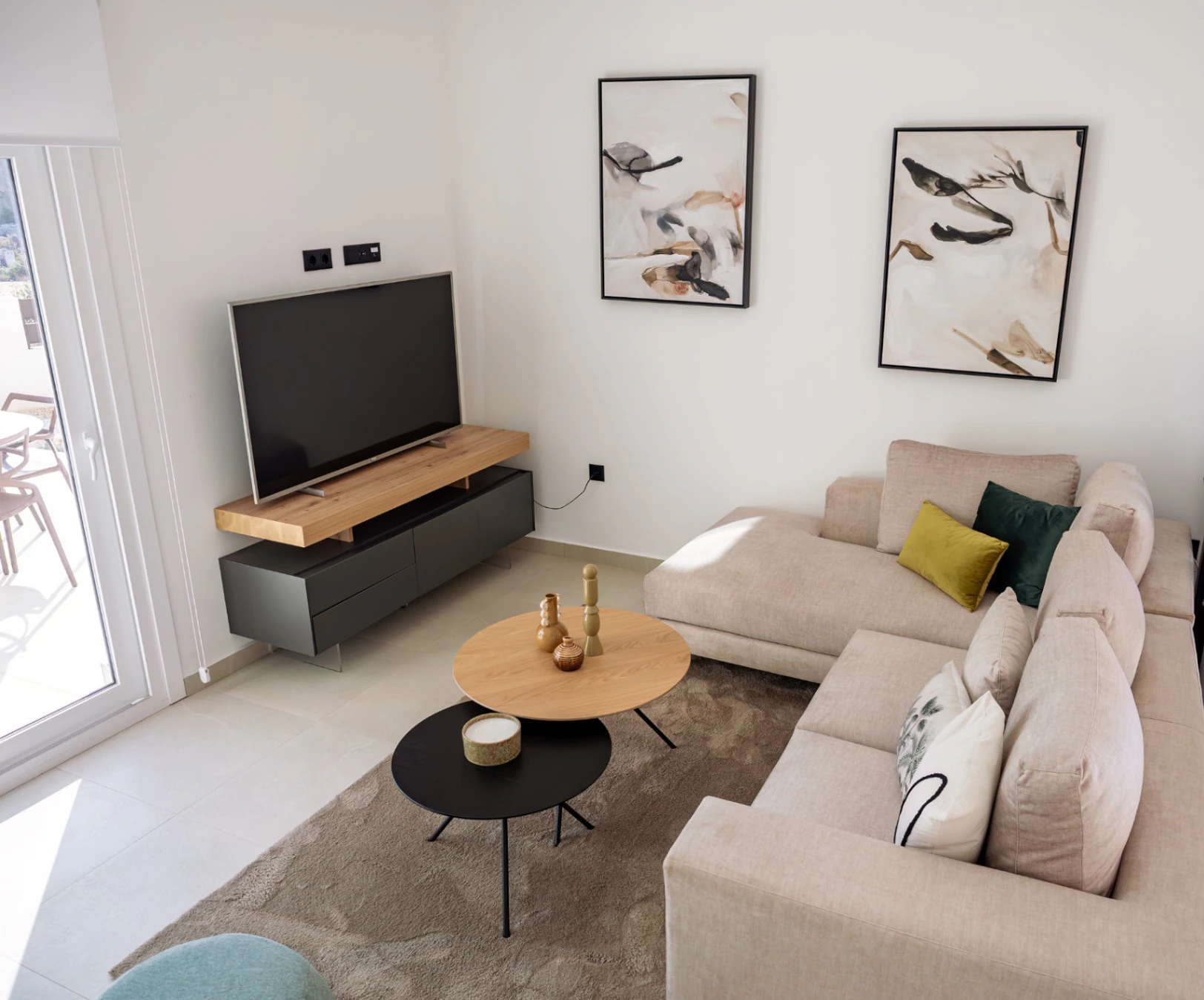 Luxurious Independent Villas with Contemporary Design