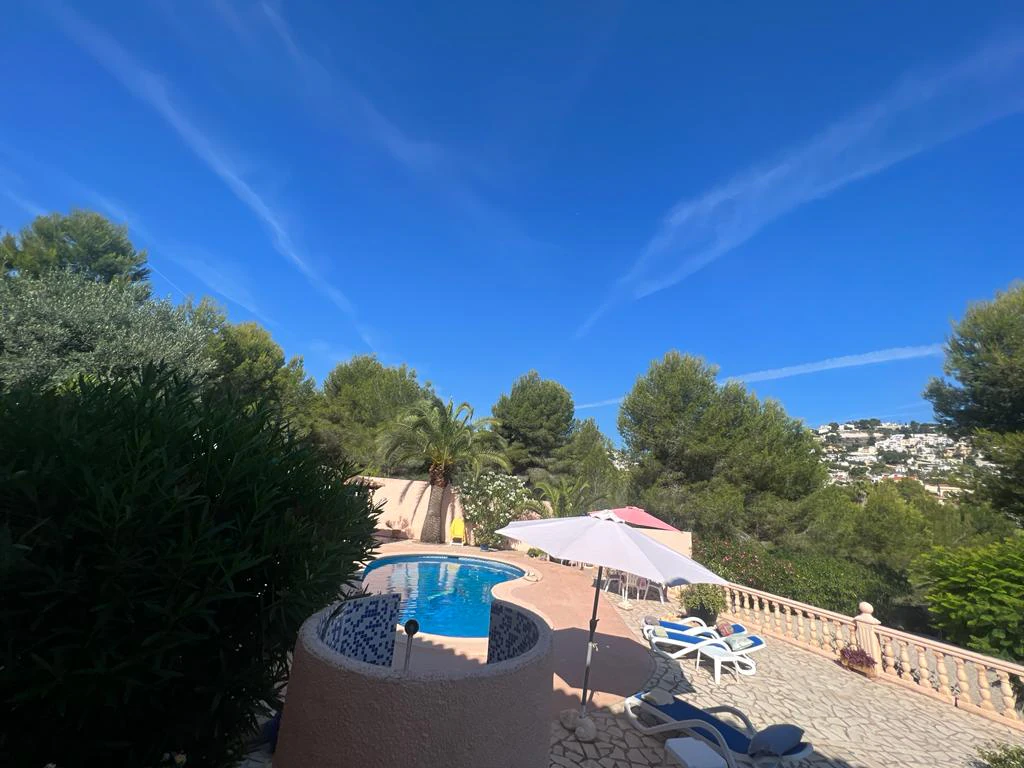 Belle Villa À Moraira