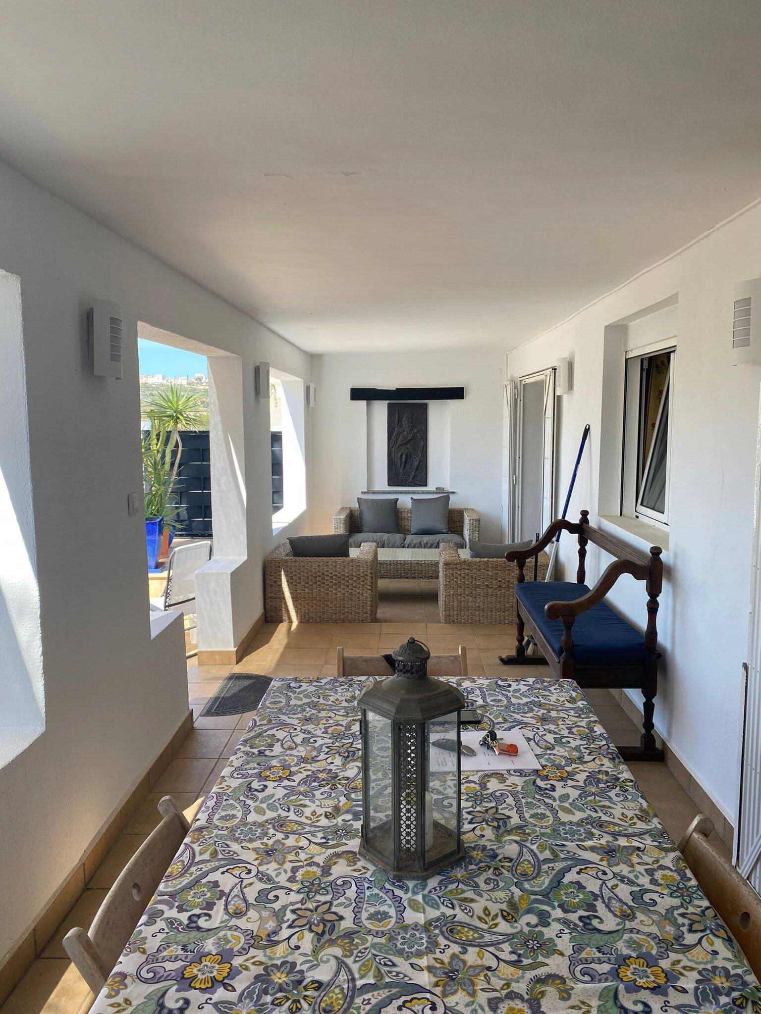 HALFVRIJSTAAND HUIS IN MORAIRA
