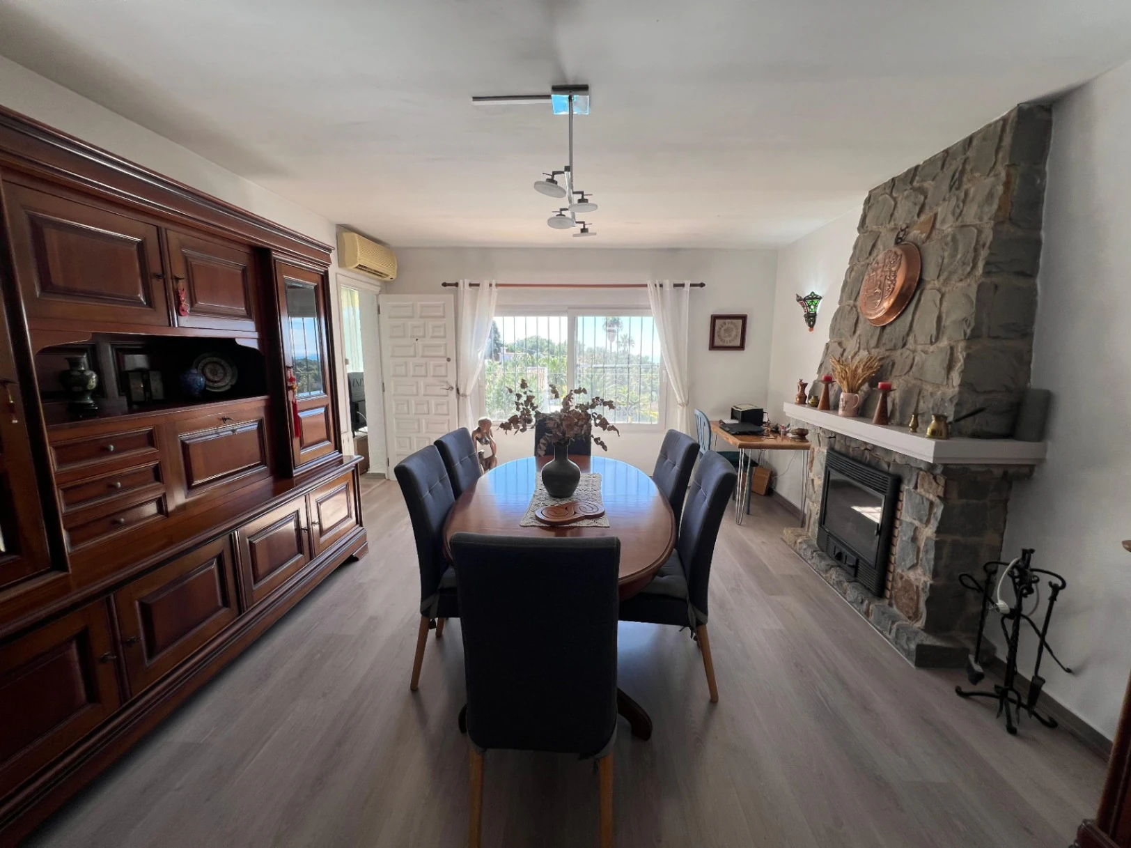 Vente de villa traditionnelle de 4 chambres avec piscine à Benissa
