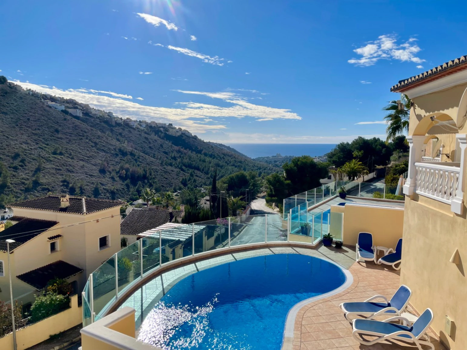 Your Mediterranean retreat. Villa with sea views in Benitachell