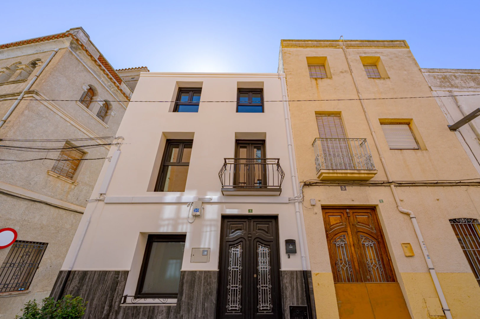 CC1266c - Beautifully renovated terraced house in the village with partial sea views in Benitachell.