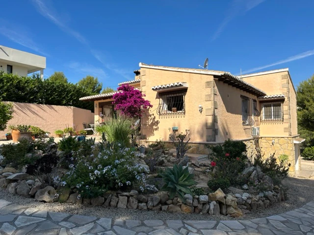 Belle Villa À Moraira