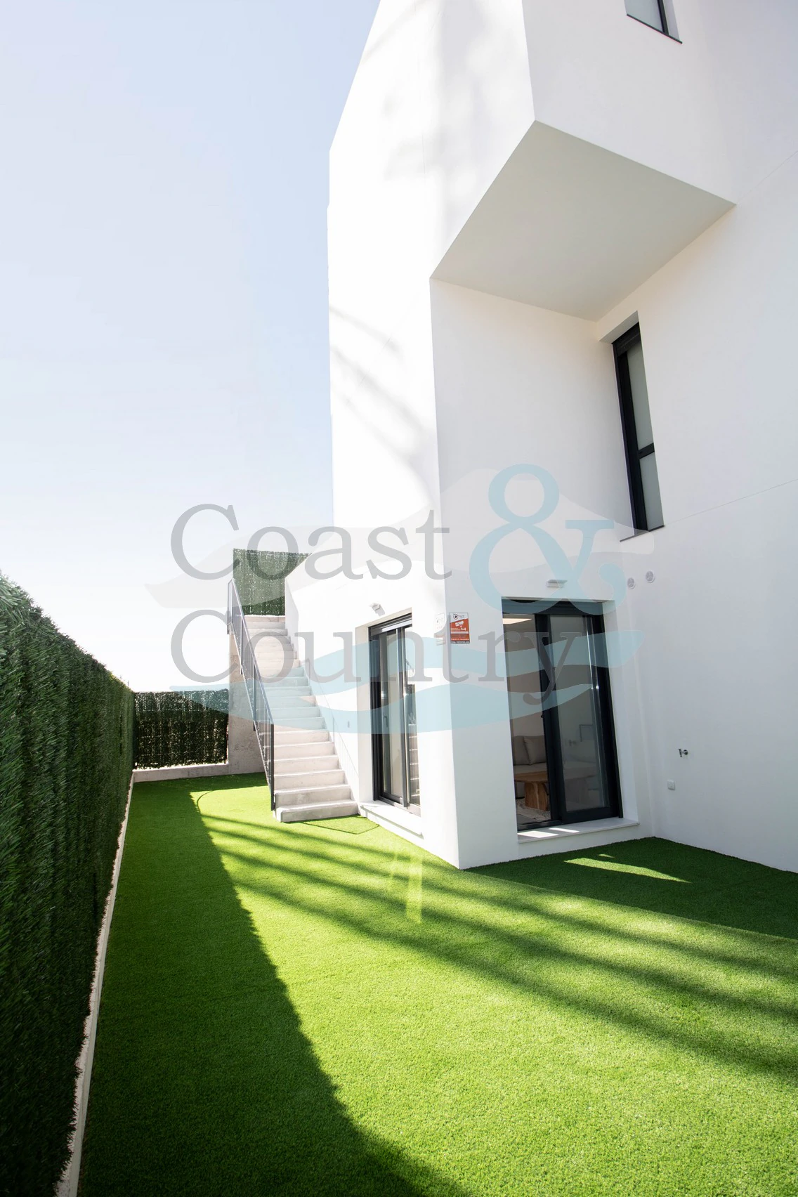 Modern Villa with Pool and Garden in Finestrat