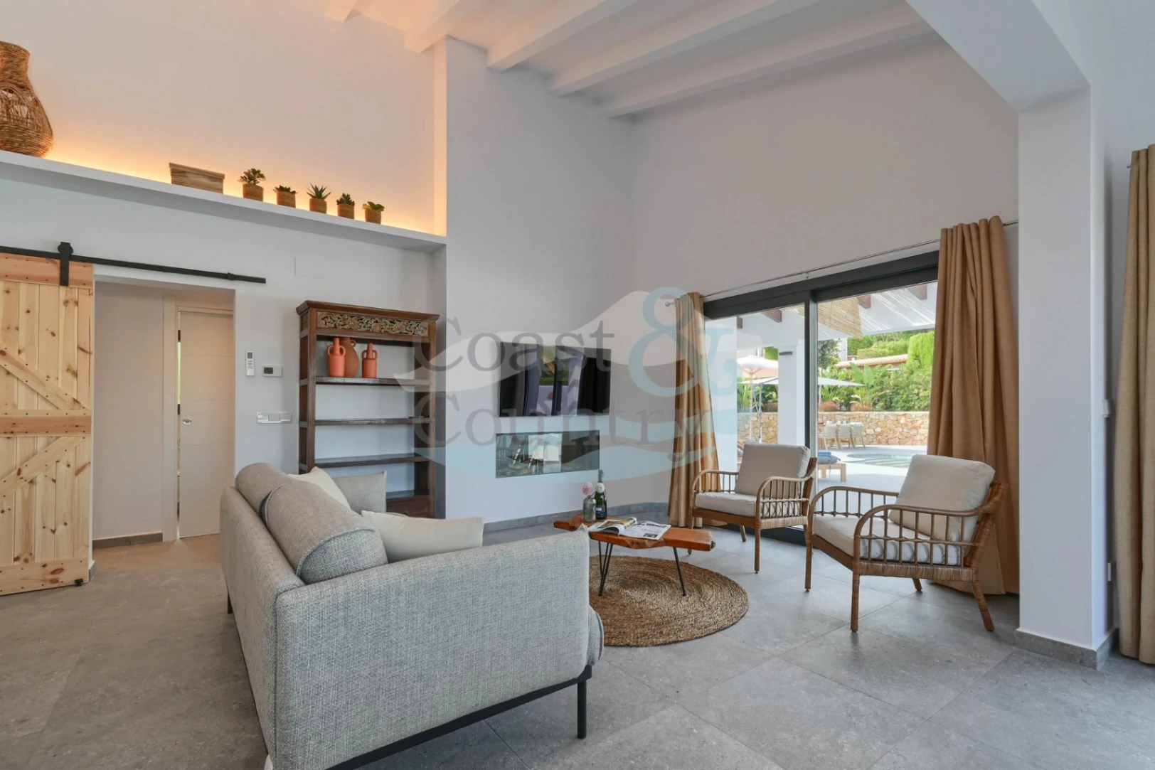 Extraordinaria villa recién renovada Javea