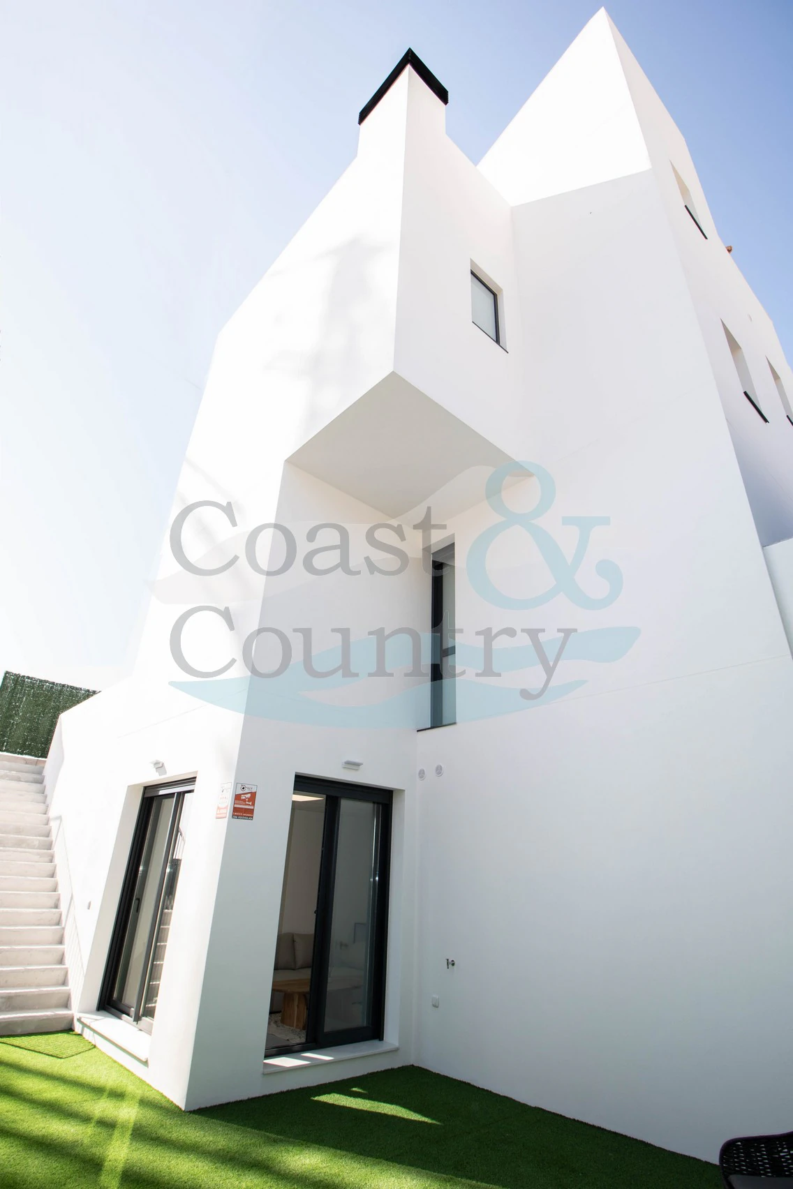 Modern Villa with Pool and Garden in Finestrat