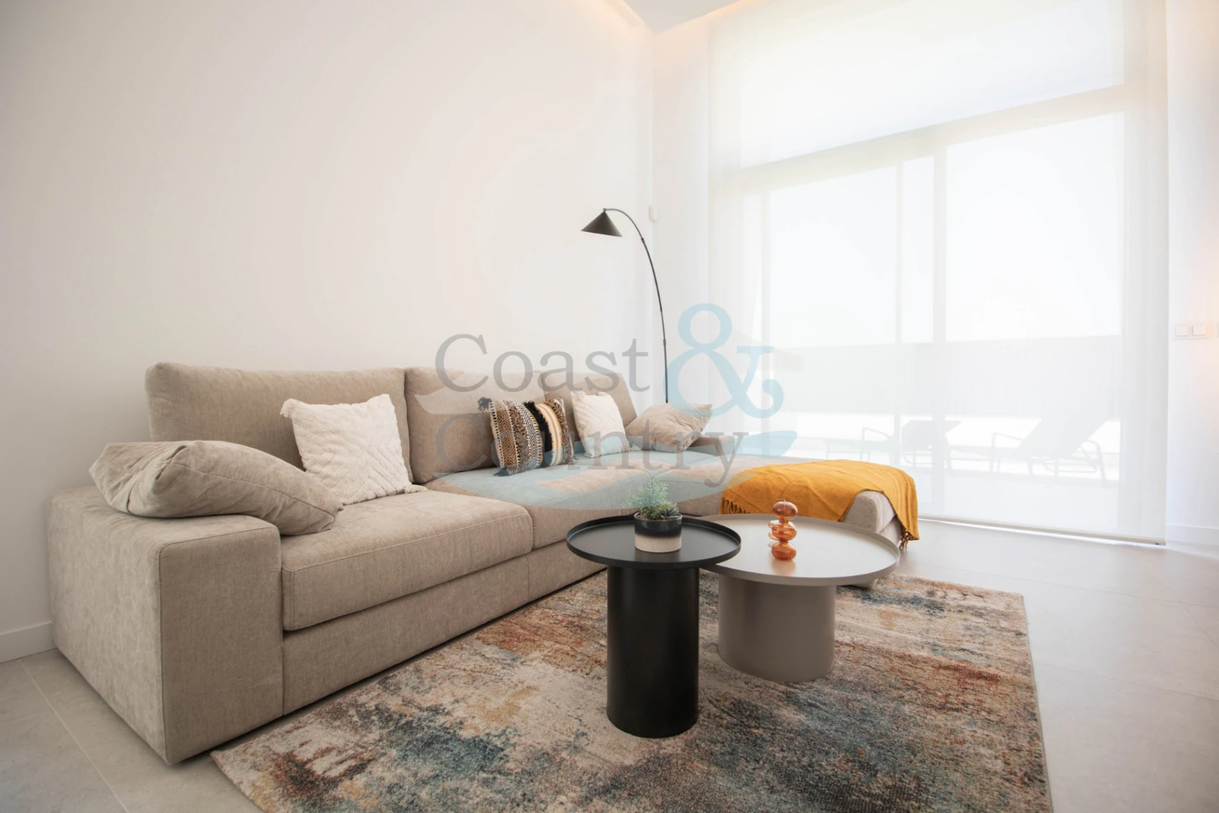 Modern Villa with Pool and Garden in Finestrat