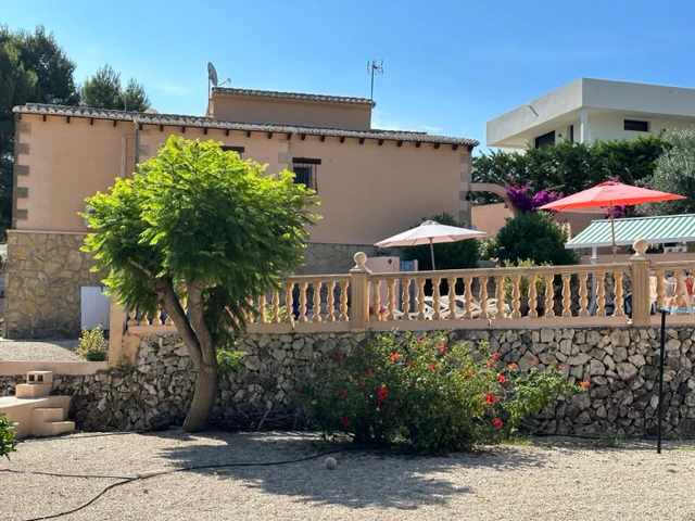 Belle Villa À Moraira