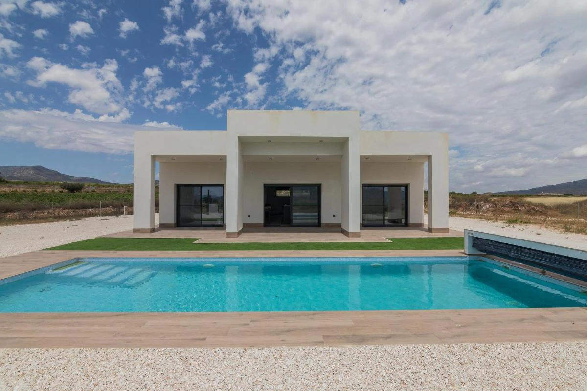 N8295 - Verkoop. Villa in Pinoso