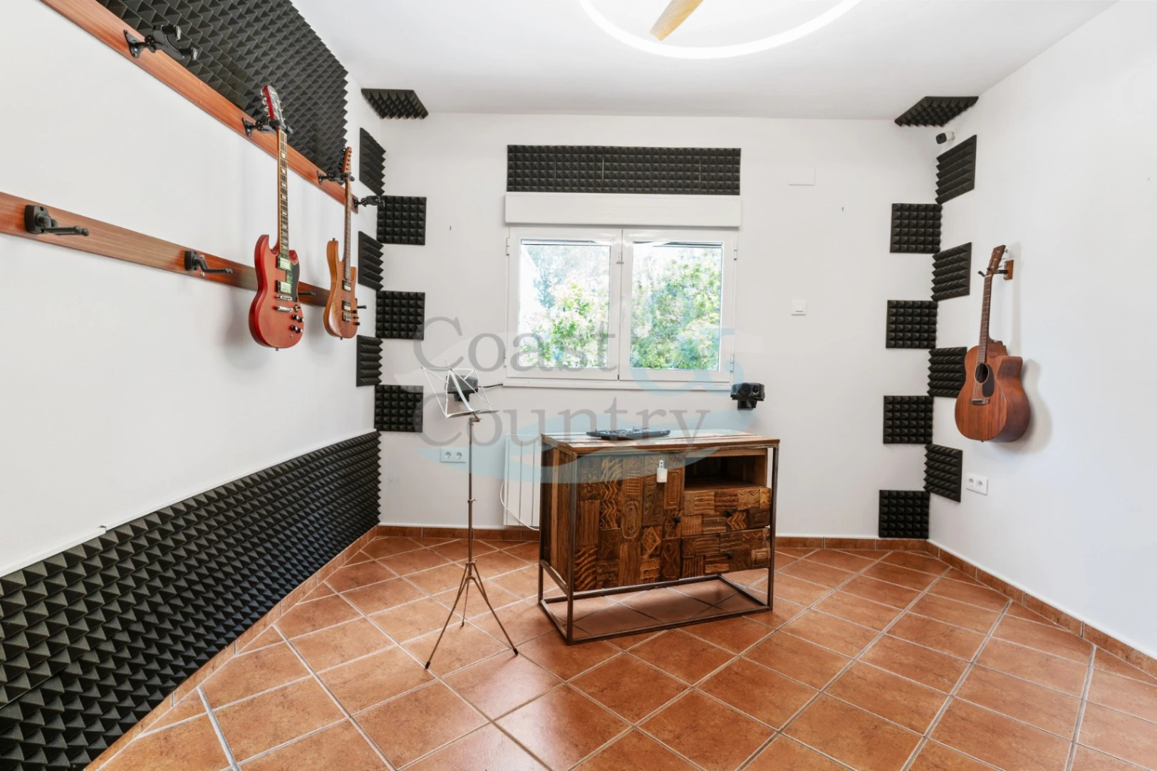 Stunning villa for sale in Murla