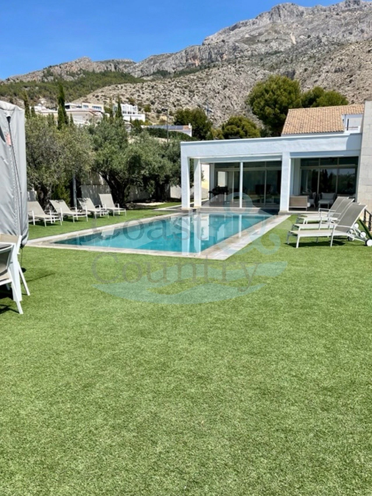 Élégante villa moderne à Altea la Vella vue sur la mer
