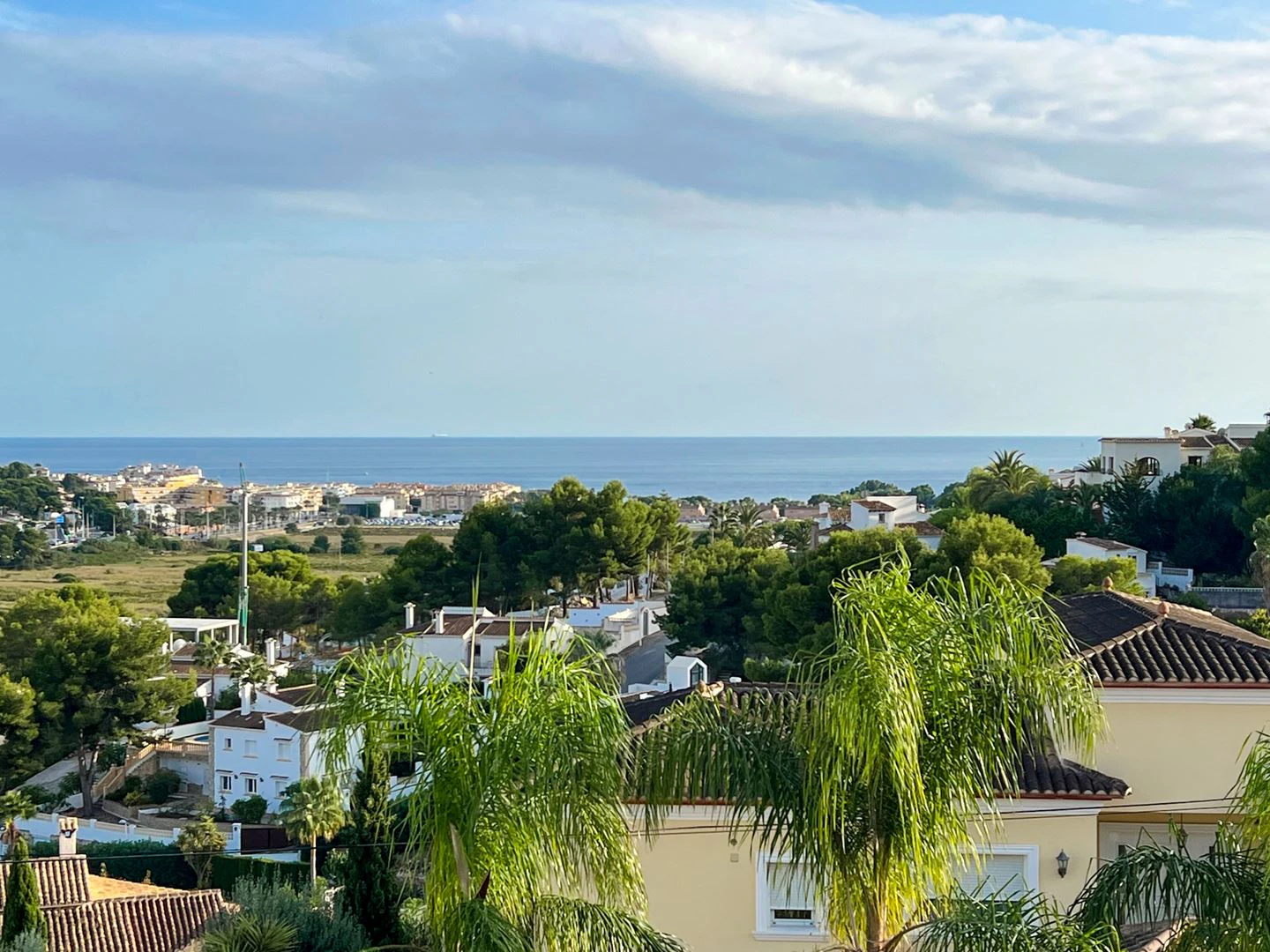 Modern villa for sale with sea view in Moraira