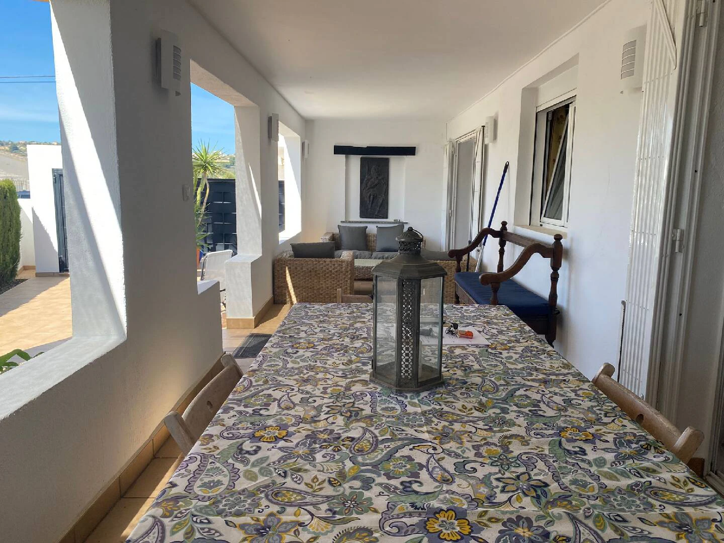 HALFVRIJSTAAND HUIS IN MORAIRA
