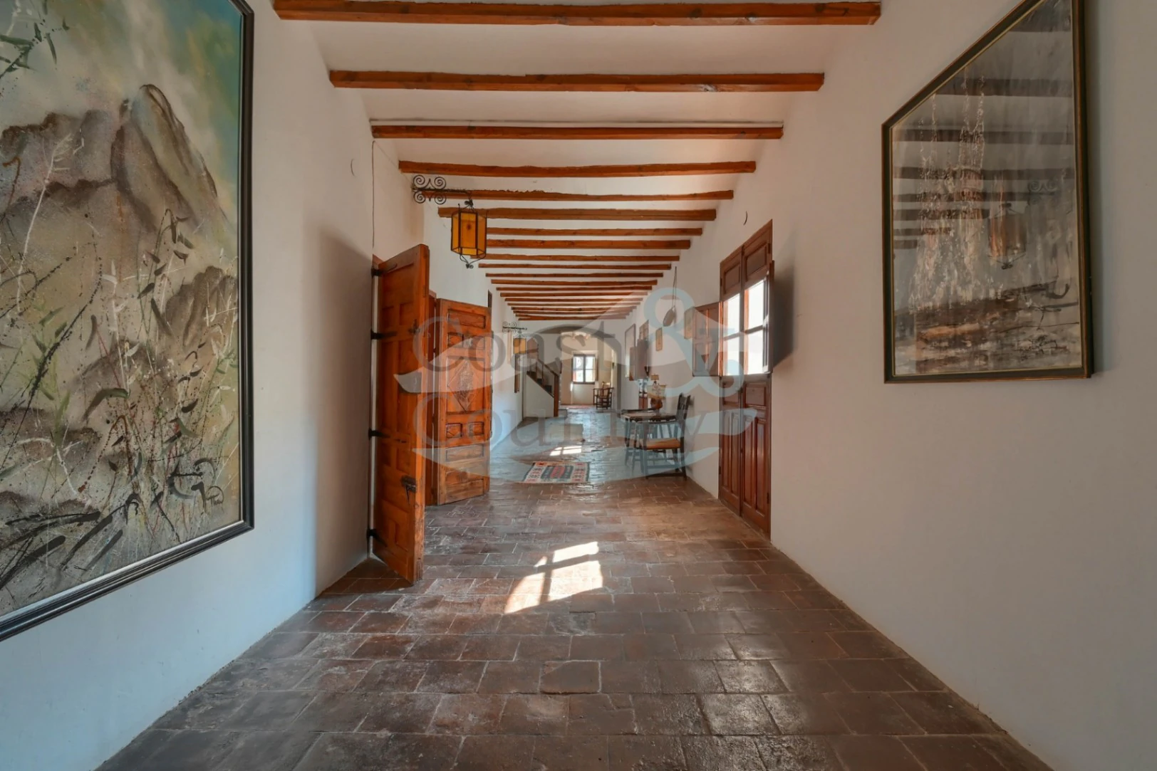 A Spectacular Medieval Convent in Jesús Pobre