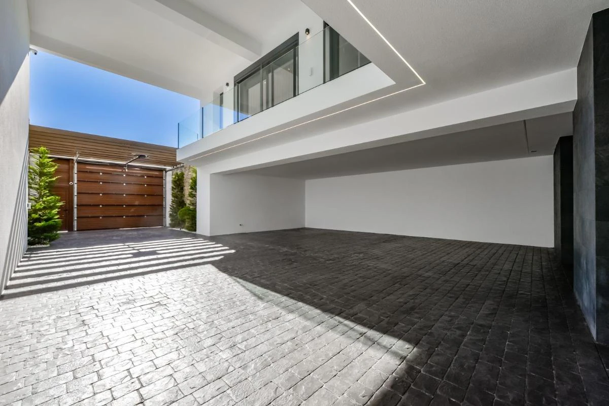For Sale. Villa in Finestrat