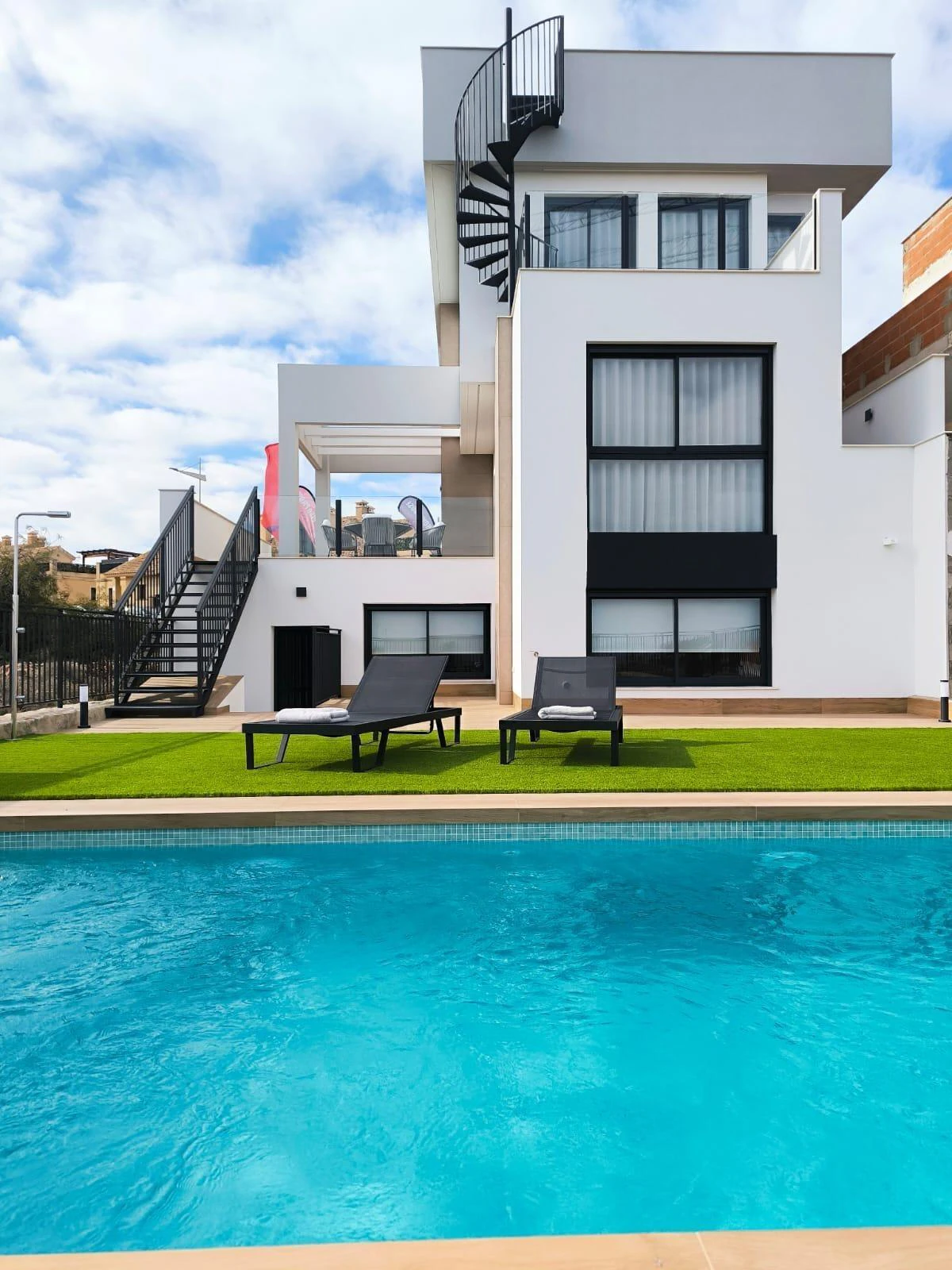N7341 - For Sale. Villa in Algorfa