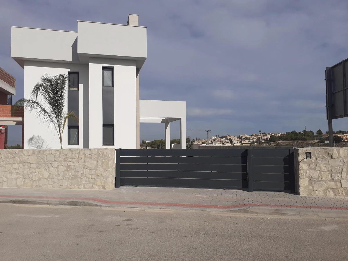N7342 - For Sale. Villa in Algorfa