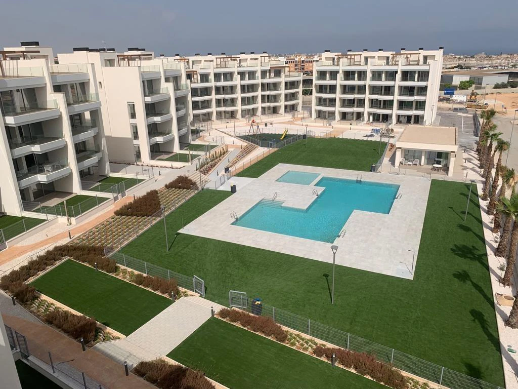 N7130 - Verkoop. Penthouse in Orihuela Costa