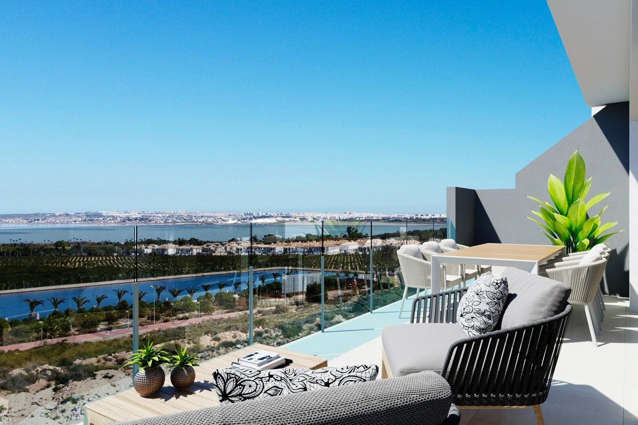 For Sale. Bungalow en Torrevieja