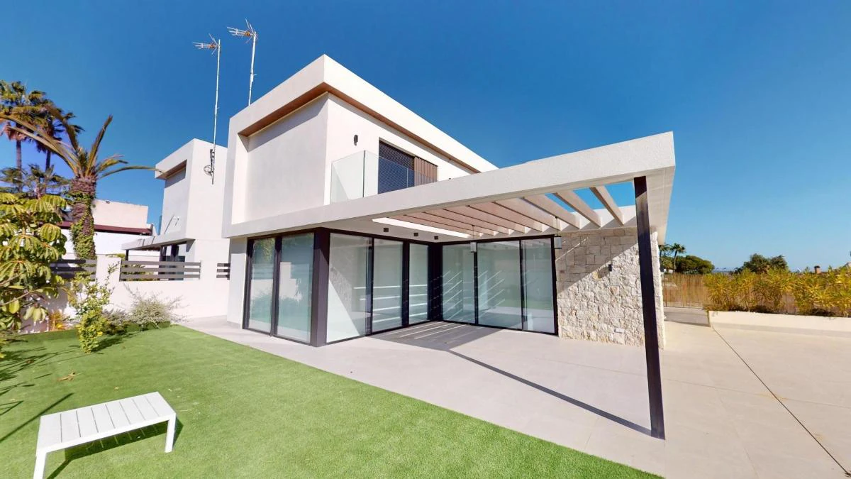 N7984 - Verkoop. Dorpshuis in Orihuela Costa