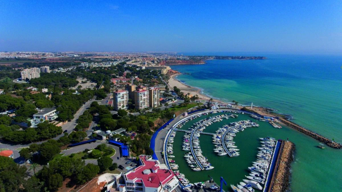 For Sale. Apartment in Orihuela Costa