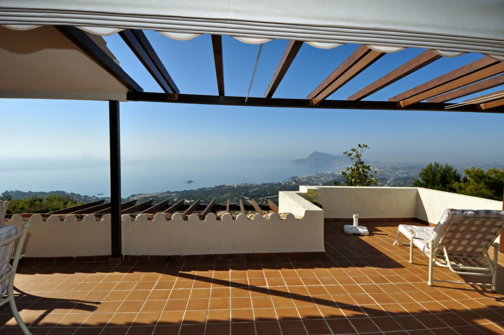 Villa with incredible direct sea views in Altea.
